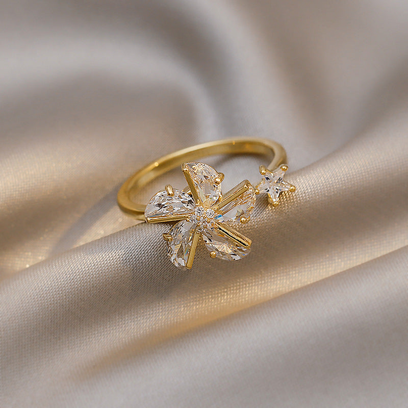 Rotatable Windmill Ring Female Niche Design