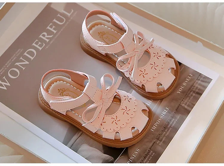 Summer Girls Flat Sandals Hollow Breathable Comfortable Upper Buckle Decoration Soft Bottom Non-slip Children's Shoes