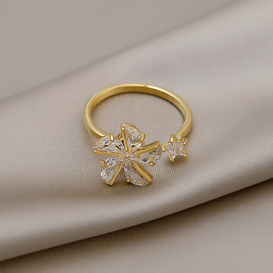 Rotatable Windmill Ring Female Niche Design