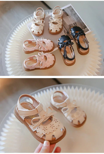 Summer Girls Flat Sandals Hollow Breathable Comfortable Upper Buckle Decoration Soft Bottom Non-slip Children's Shoes