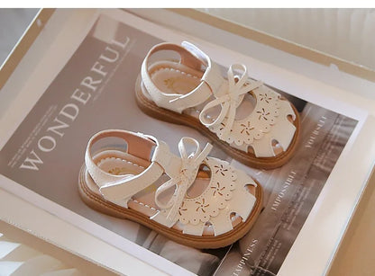 Summer Girls Flat Sandals Hollow Breathable Comfortable Upper Buckle Decoration Soft Bottom Non-slip Children's Shoes